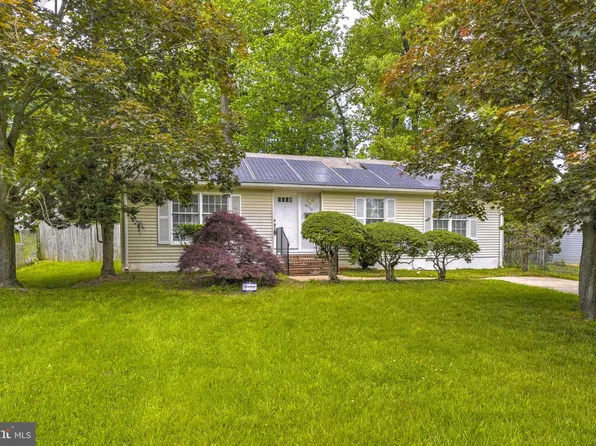 8933 Hobart St, Upper Marlboro, MD 20774