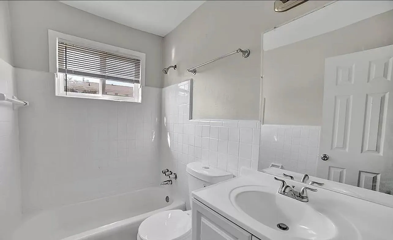 2 bed, 900 sqft, $850 — Photo 4