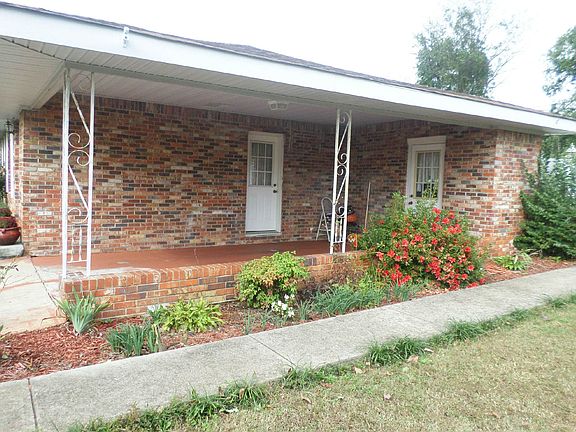 1 CAR CARPORT