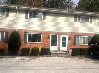 760 Gordon Dr, South Charlesto, WV 25303