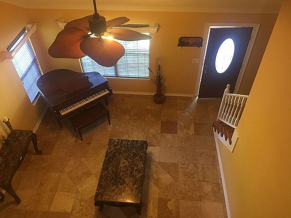 3rd image of 1681 Bennetts End