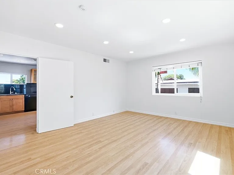 1108 Palm Ln — Photo 29