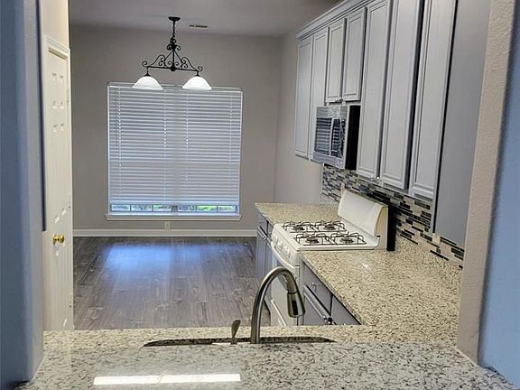 5th image of 20027 Golden Mesa Dr