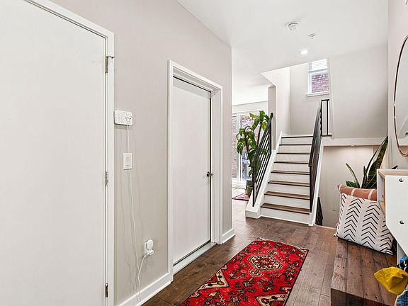 2nd image of 1720 N Hancock St #R