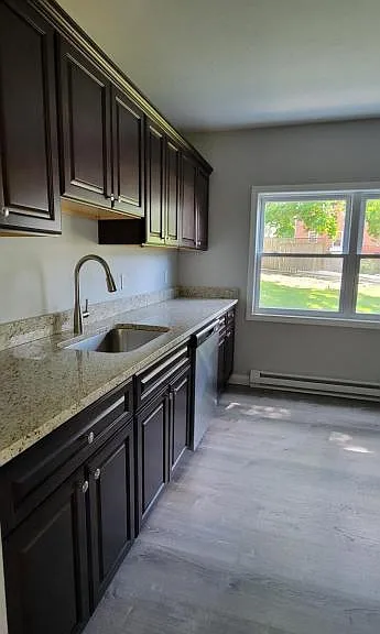 103 Hanover St — Photo 6