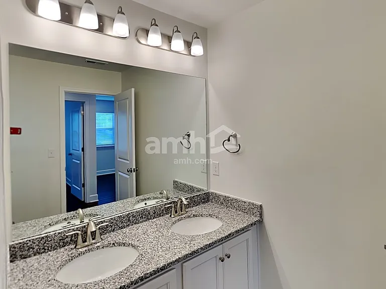 4501 Tarpon Dr — Photo 25