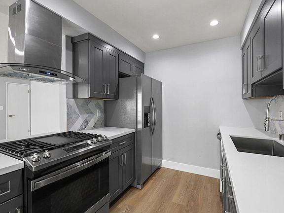 4th image of 939 N Alfred St APT 2