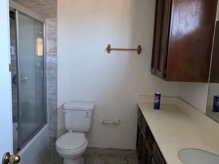 14618 Rayen St #121 — Photo 8