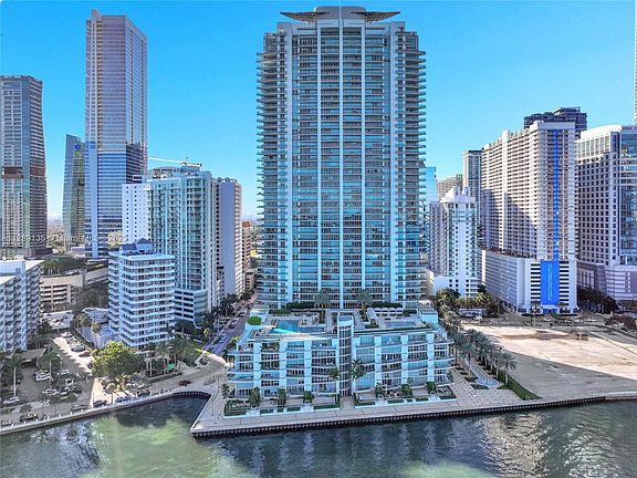 2nd image of 1331 Brickell Bay Dr APT Bl42