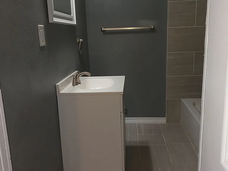 701 E Terrell Ave — Photo 10