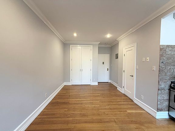 2nd image of 301 W 13th St APT 4B