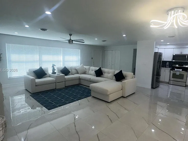 2212 Club House Rd — Photo 10