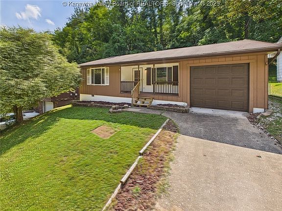 2nd image of 731 N Hills Dr