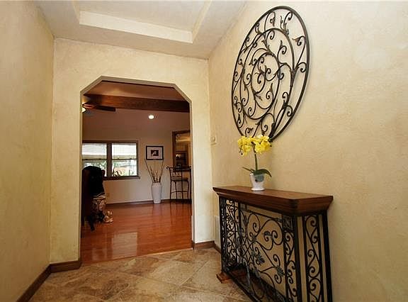 2nd image of 10 Crestwood Dr