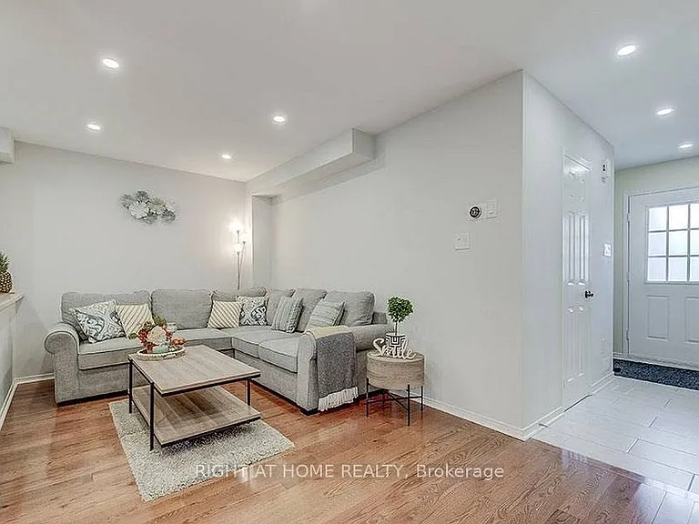 28 Bates Ct — Photo 9
