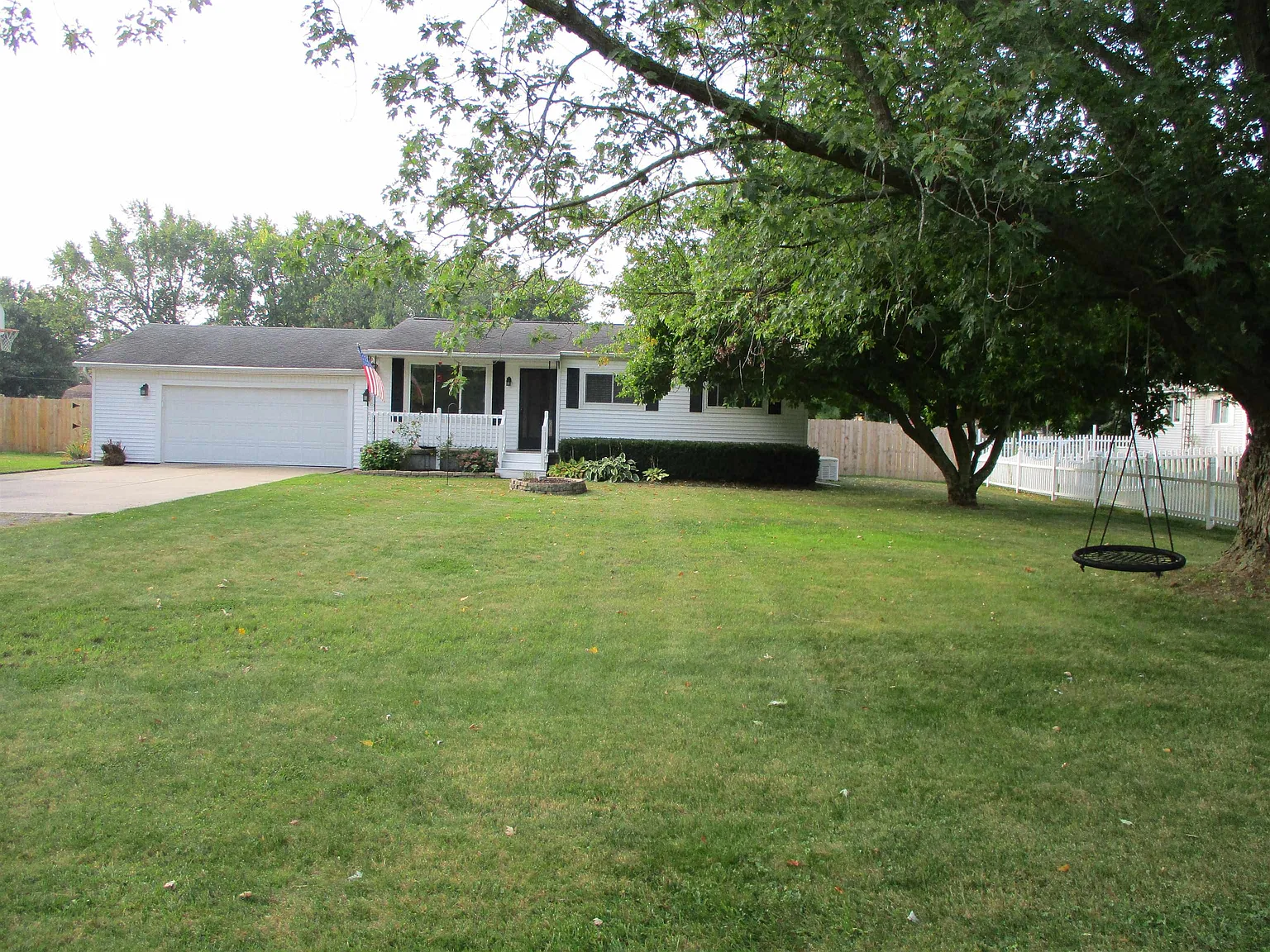 11890 E Goodall Rd photo 1