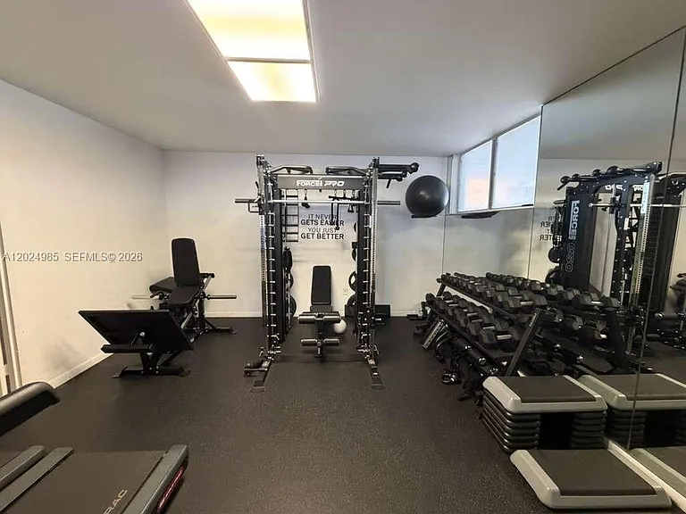 5313 Collins Ave #1109 — Photo 9