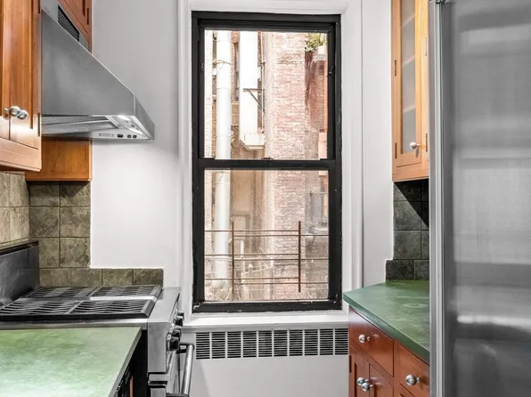 205 West 95th Street image 6 of 16