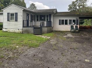 669 Vassar Rd, Poughkeepsie, NY 12603