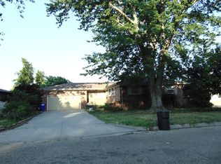 127 S Eisenhower Dr, Junction City, KS 66441