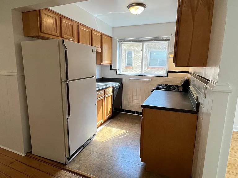 4018 Paxton Ave — Photo 7
