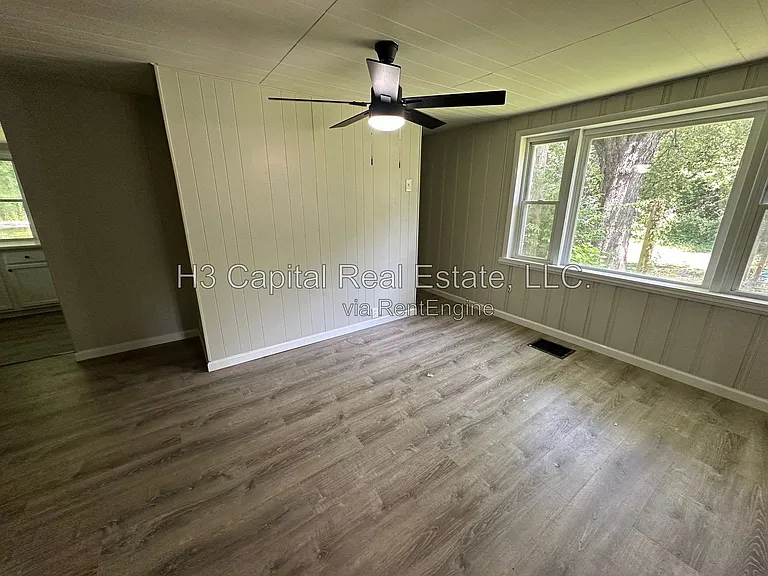 7253 Town Hall Rd — Photo 6
