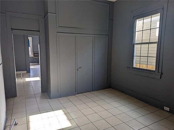4th image of 1808-10 Touro St