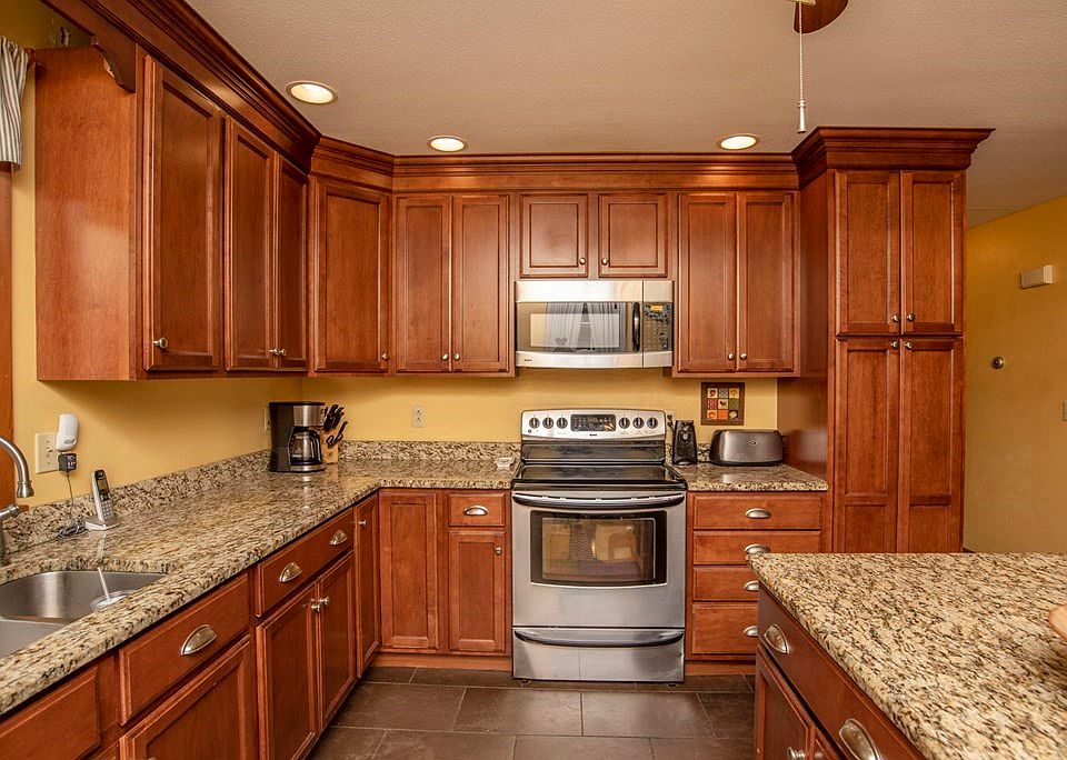 72 Blackinton Dr Chepachet, RI, 02814 Apartments for Rent Zillow