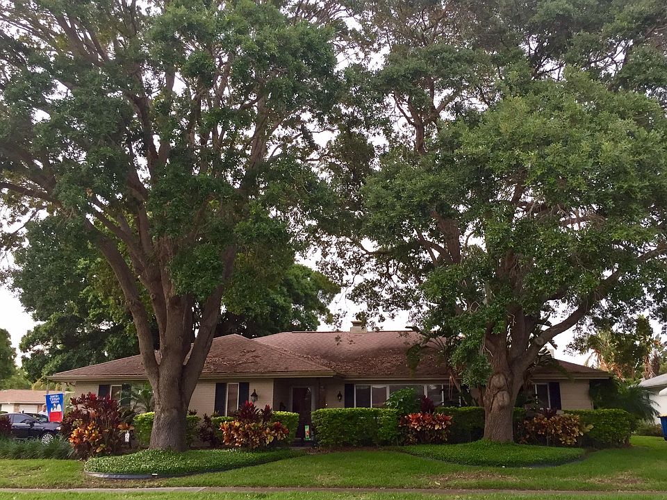1st image of 1712 Algonquin Dr