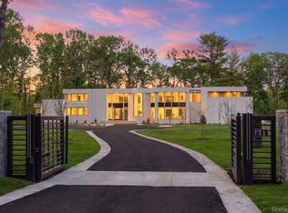31 Chestnut Hill Drive, Upper Brookville, NY 11771