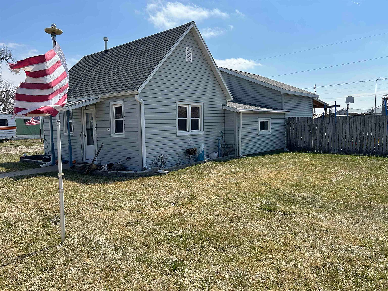 403 E 5th St, Cozad, NE 69130 Zillow