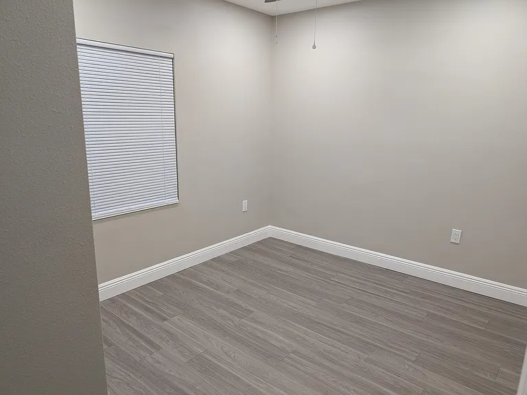 3416 Phillips St — Photo 8