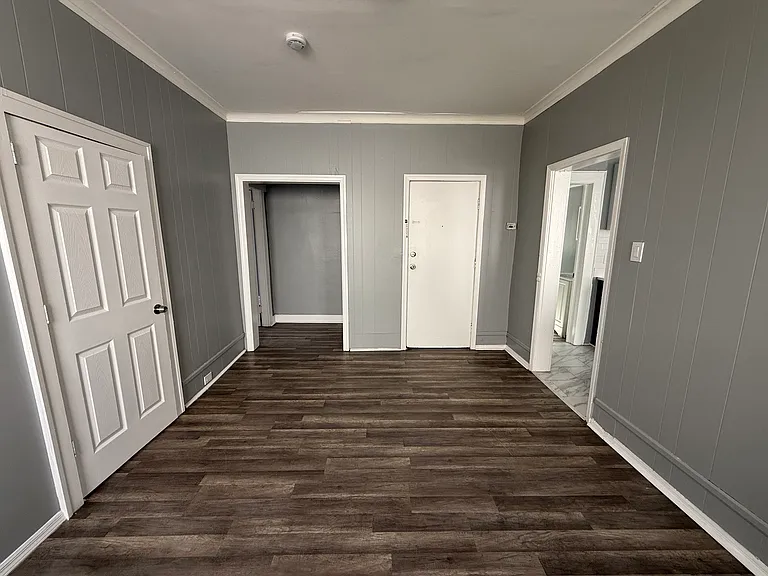 31 Aldine St #2 — Photo 16