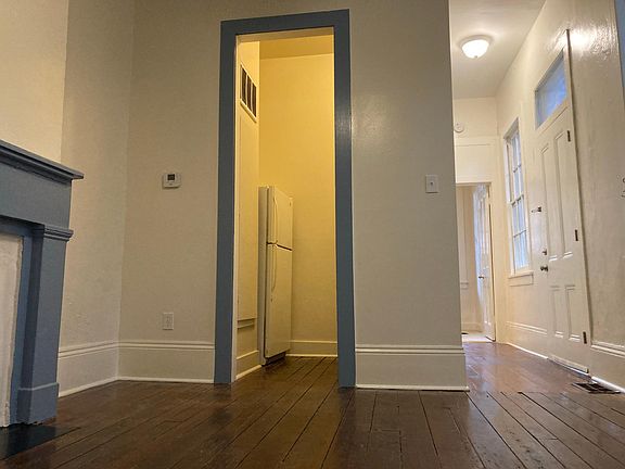 3rd image of 2049 Magazine St APT D