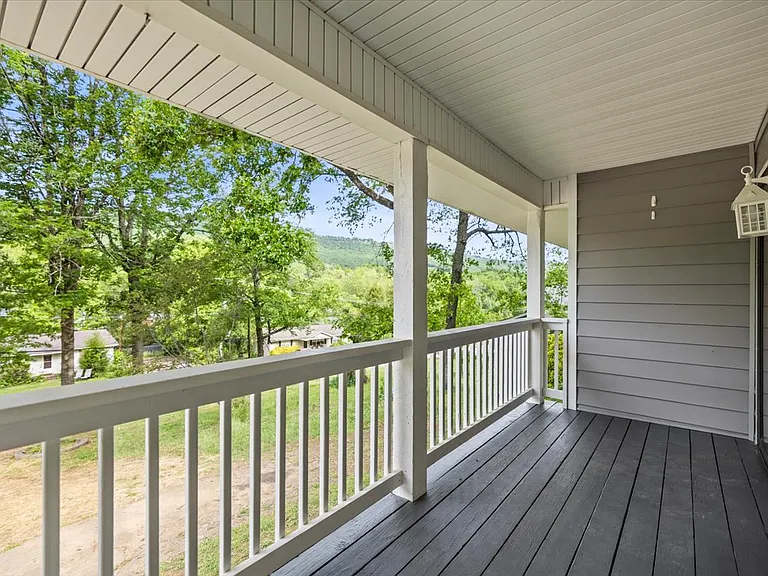 5530 Browntown Rd — Photo 2