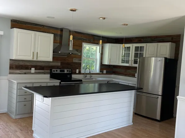 208 Riverview Dr #208, Zebulon, NC 27597