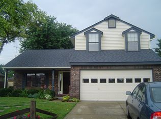 4720 Posthorn Ct, Columbus, IN 47203