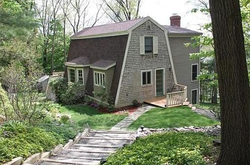 1st image of 6 Chestnut Hill St