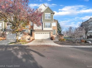 1 Lyons Ct, Dearborn, MI 48126
