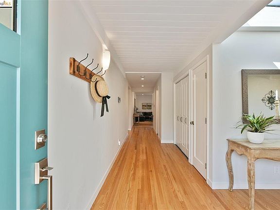 3rd image of 669 Yuba St