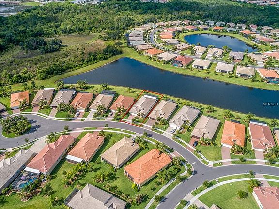 2nd image of 5007 Crystal Beach Dr