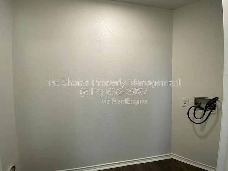 6706 Crestmont Ct — Photo 13