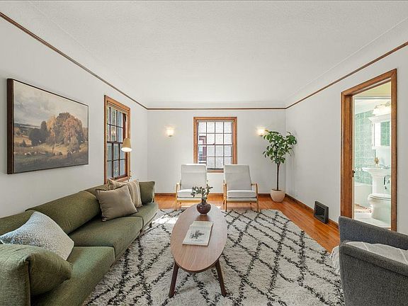 5th image of 2834 44th Ave S
