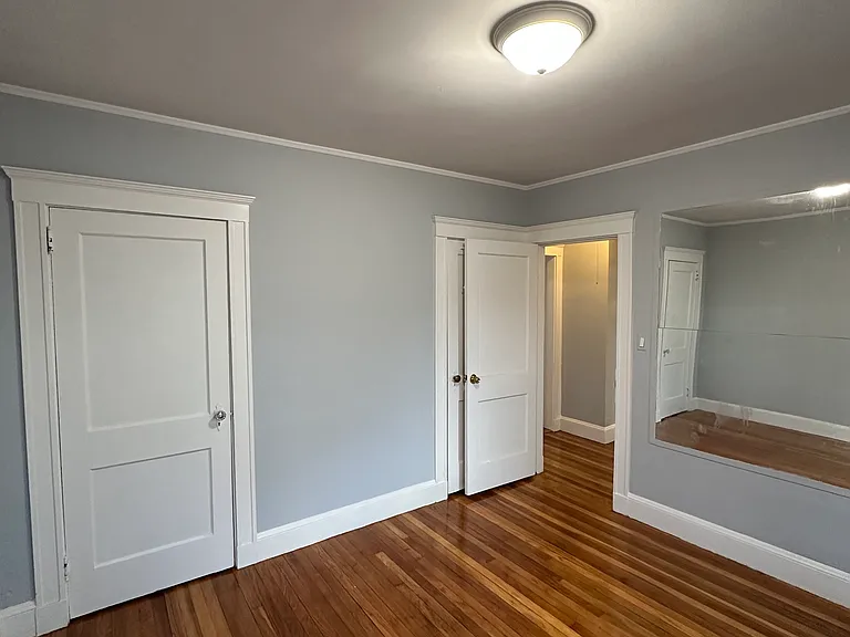 46-48 Baker St #1 — Photo 9