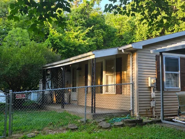 2529 Chestnut Grove Rd, Sharpsburg, MD 21782