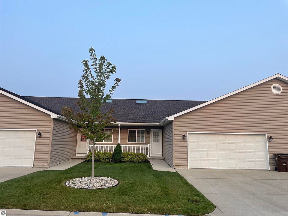 1st image of 2810 Meadow Wood #17