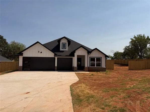 2205 Winter Ridge Rd, Blanchard, OK 73010