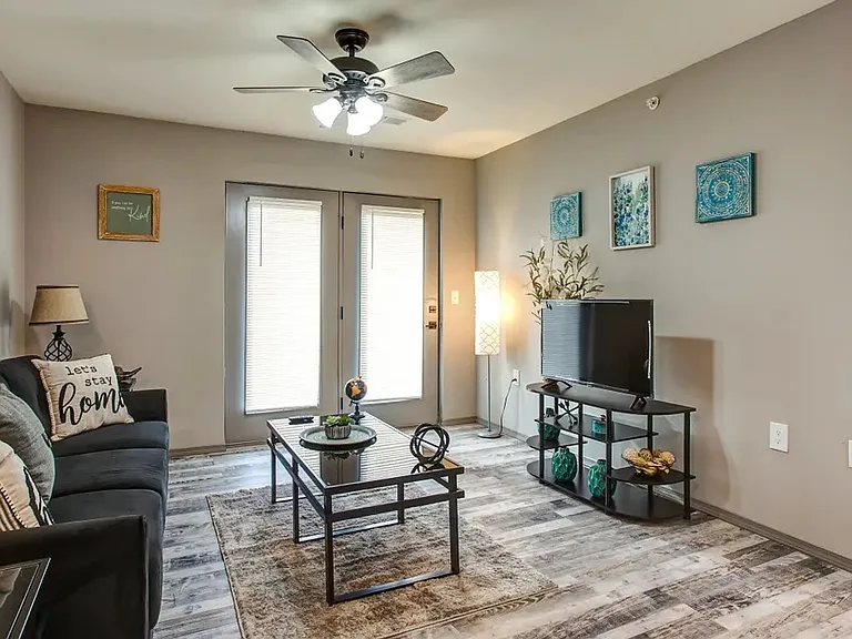 Southernwood Apartments — Photo 30