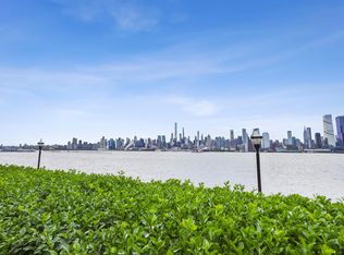 250 Henley Pl UNIT 310, Weehawken, NJ 07086