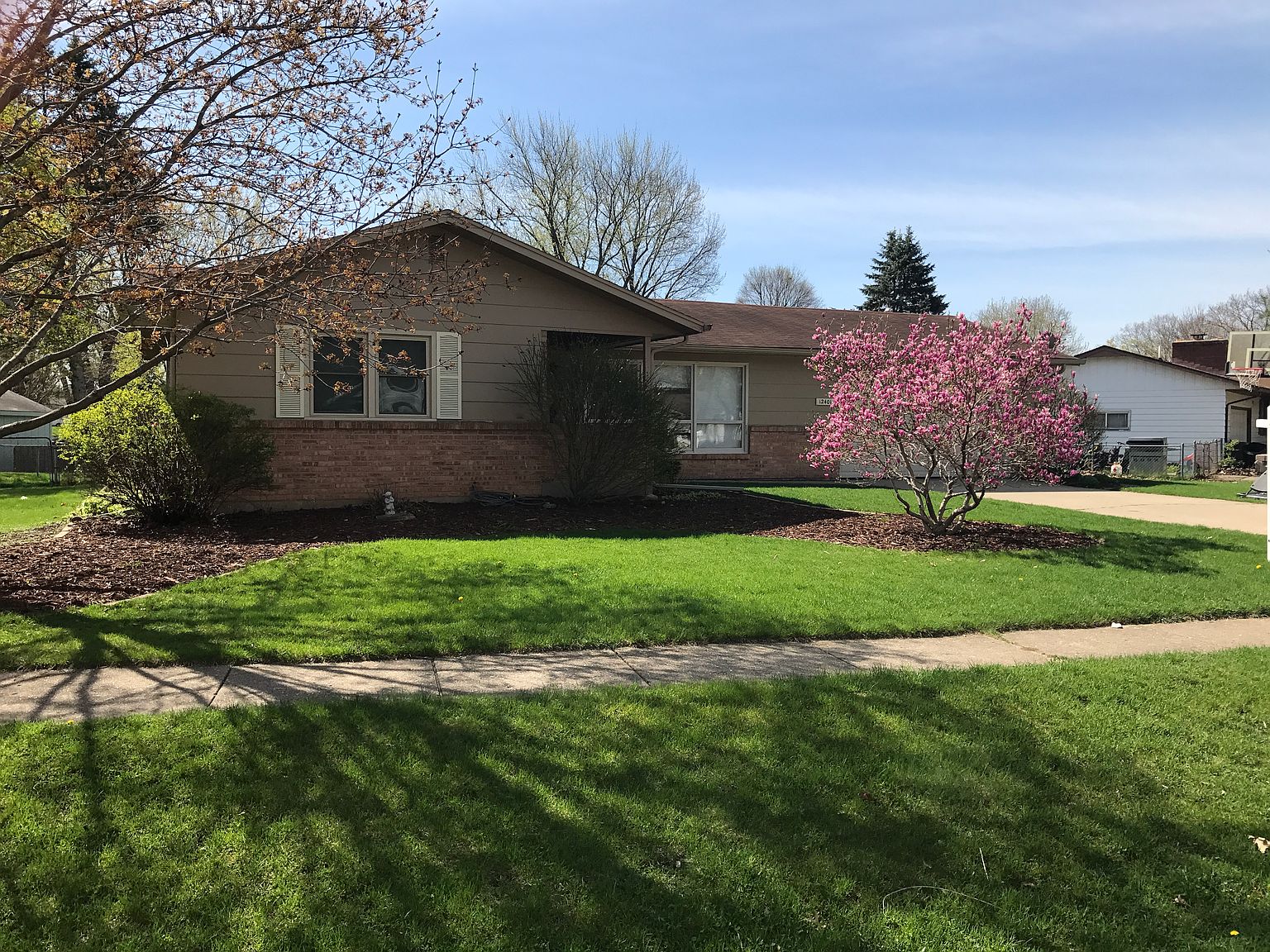 12401 Ventura Blvd, Machesney Park, IL 61115 Zillow
